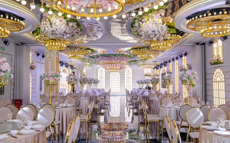 悦光厅 [ 最大27桌 · 高3.8m · 4个柱子 ·  ]